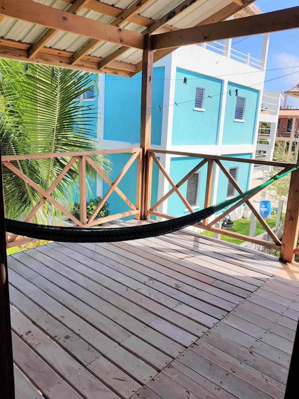 Trellis House Lägenhet Caye Caulker Exteriör bild